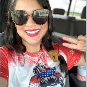 Meet your Posher, Yvonne